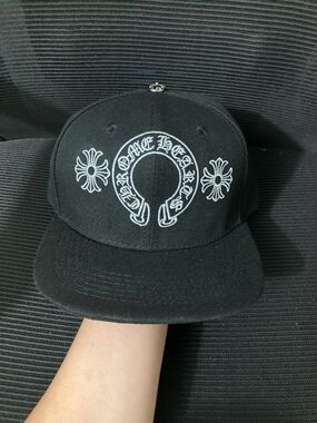 Authentic Chrome Hearts Black and White Horseshoe Baseball Cap